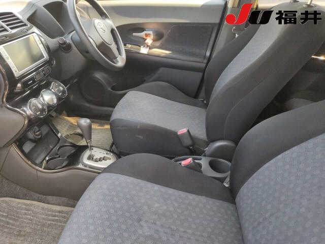 TOYOTA IST 2008