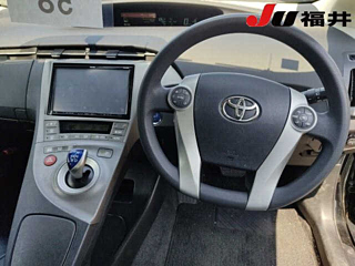 TOYOTA PRIUS 2014