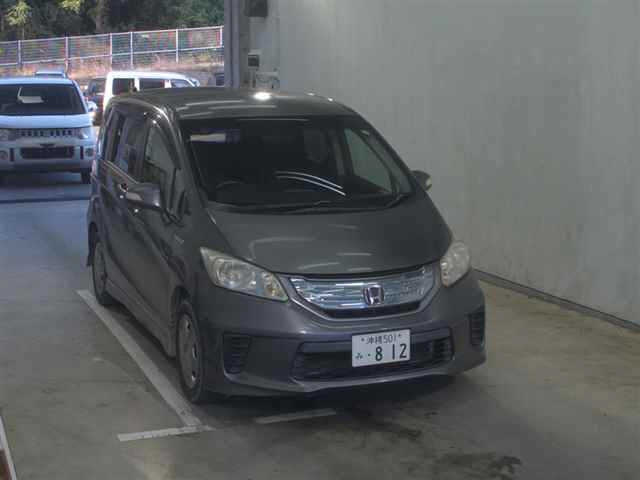 HONDA FREED 2011