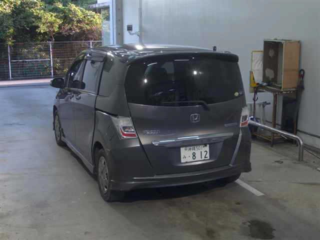 HONDA FREED 2011