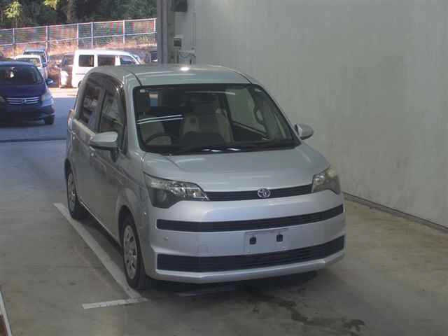 TOYOTA SPADE 2015