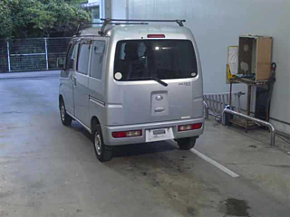 DAIHATSU HIJET VAN 2011