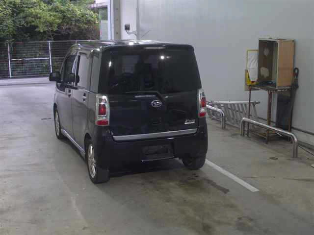 DAIHATSU TANTO EXE 2010