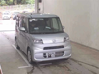 DAIHATSU TANTO 2020