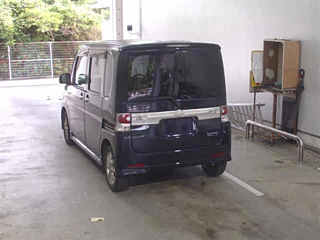 DAIHATSU TANTO 2009