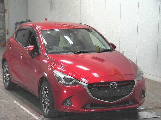 MAZDA DEMIO 2016