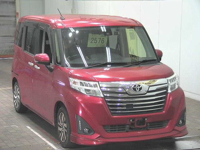 TOYOTA ROOMY 2018