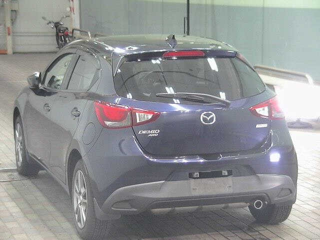 MAZDA DEMIO 2016