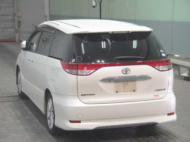 TOYOTA ESTIMA 2010