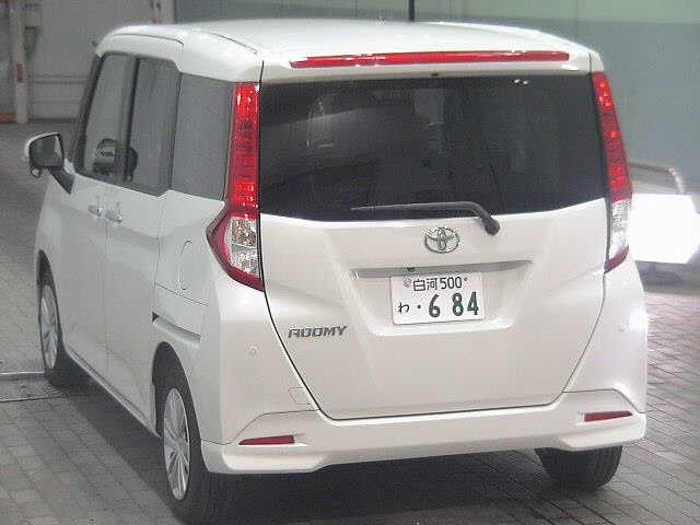 TOYOTA ROOMY 2022