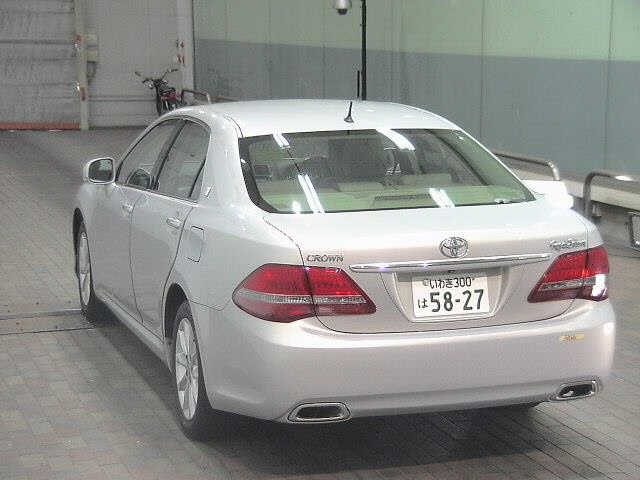 TOYOTA CROWN 2009