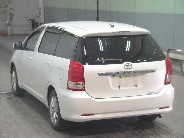 TOYOTA WISH 2008