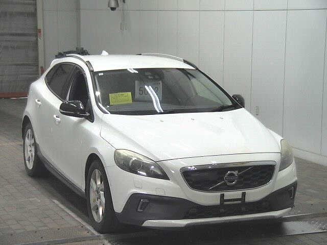 VOLVO V40 2014
