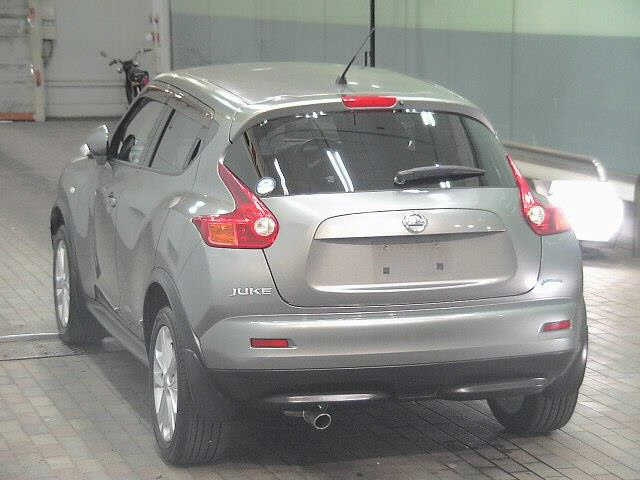NISSAN JUKE 2010