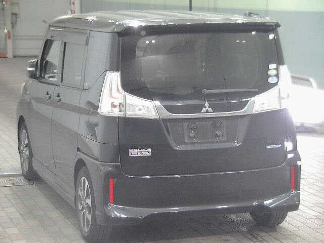 MITSUBISHI DELICA D2 2017