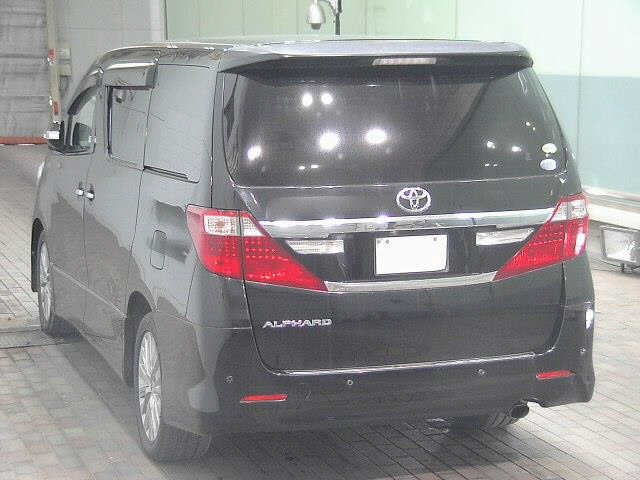 TOYOTA ALPHARD 2013