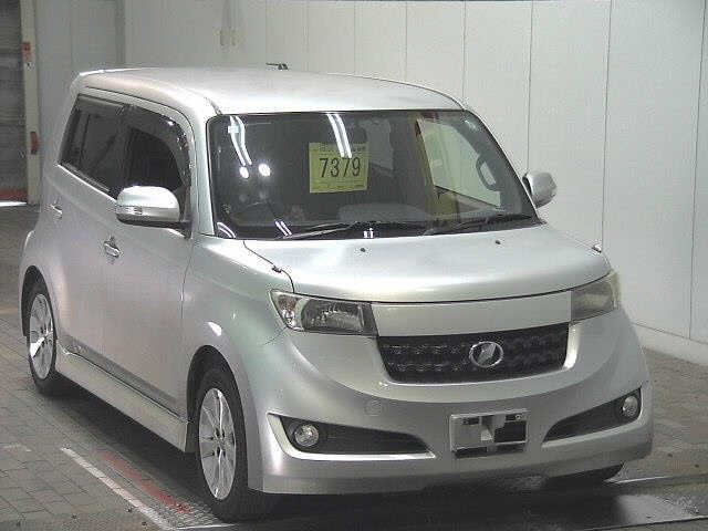 TOYOTA BB 2009