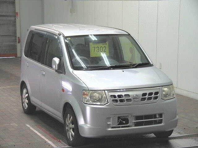 NISSAN OTTI 2011