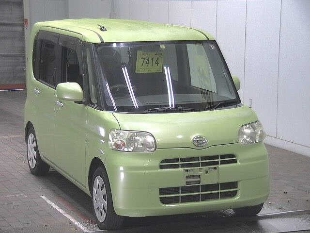 DAIHATSU TANTO 2012