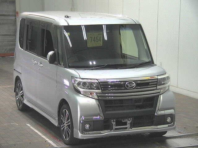 DAIHATSU TANTO 2016