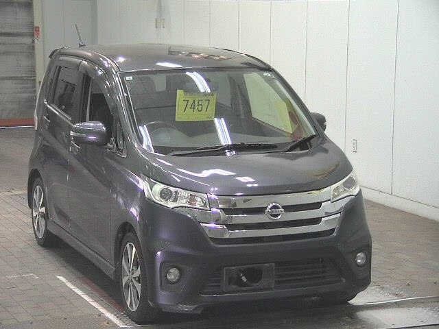 NISSAN DAYZ 2013