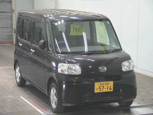 DAIHATSU TANTO 2013
