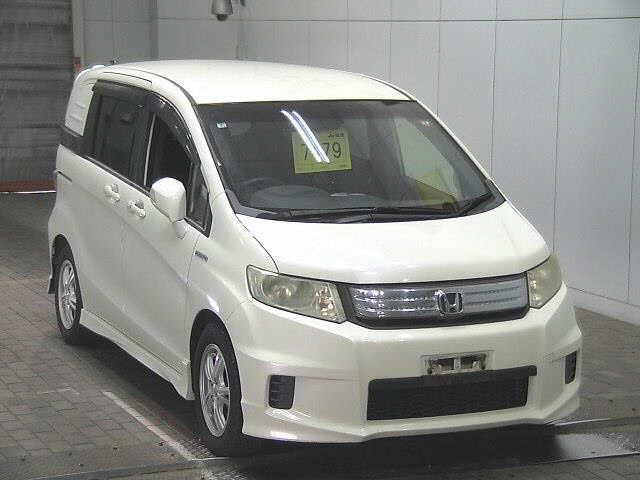 HONDA FREED 2012