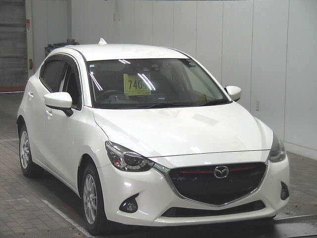 MAZDA DEMIO 2016