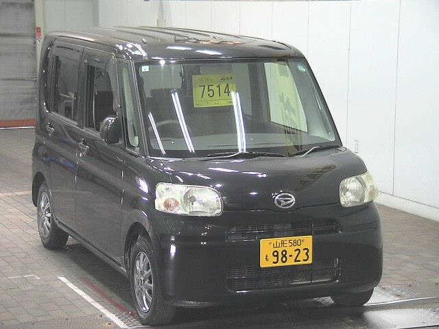 DAIHATSU TANTO 2009