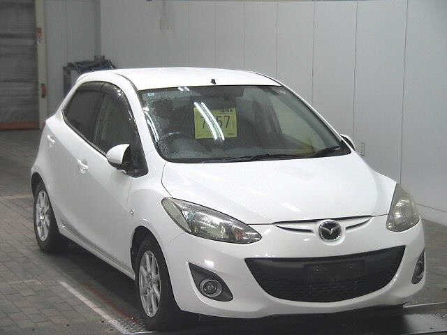 MAZDA DEMIO 2014