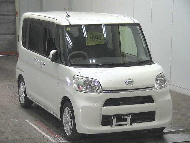 DAIHATSU TANTO 2014