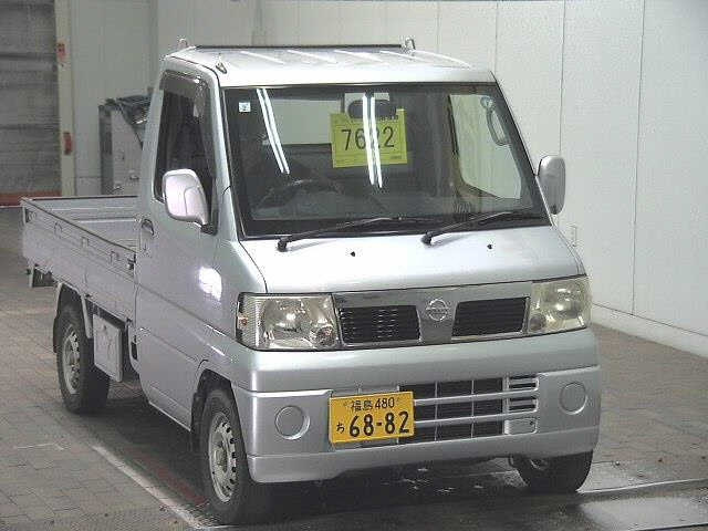 NISSAN CLIPPER TRUCK 2011