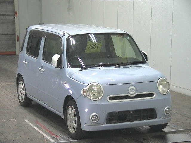 DAIHATSU MIRA 2010