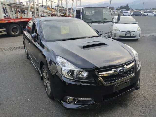 SUBARU LEGACY B4 2013