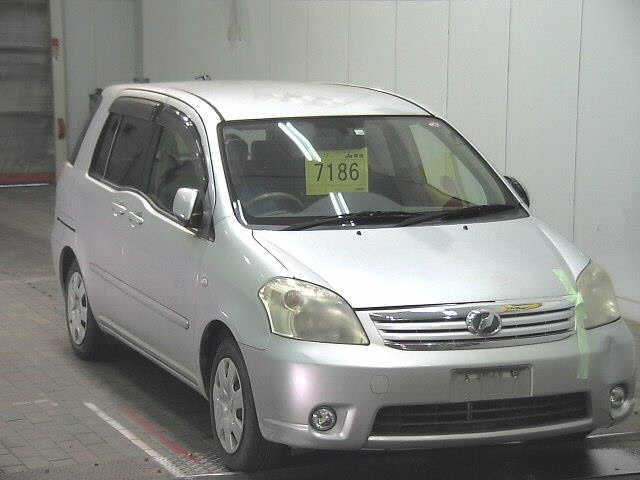 TOYOTA RAUM 2008