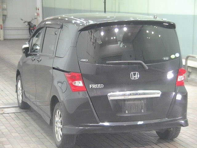 HONDA FREED 2009