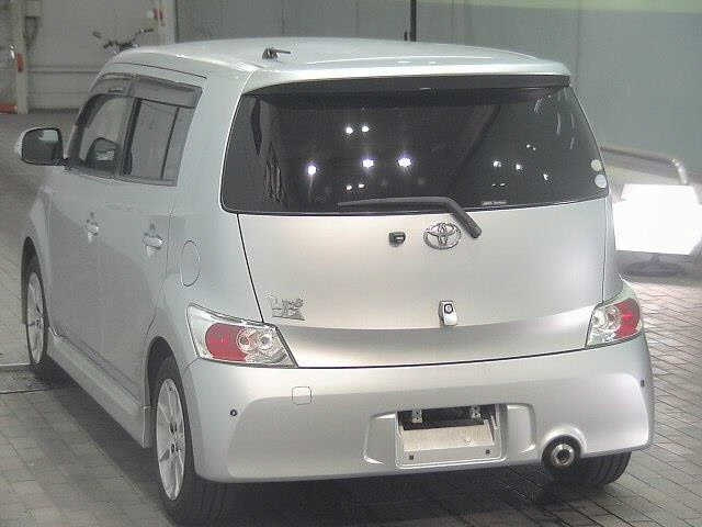 TOYOTA BB 2009