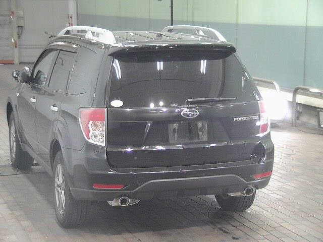 SUBARU FORESTER 2010