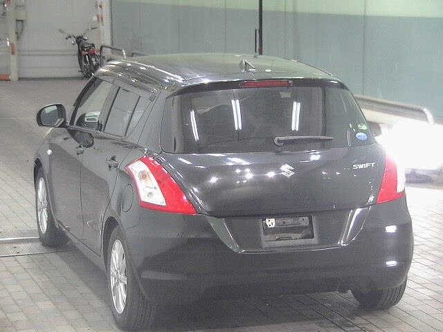 SUZUKI SWIFT 2012