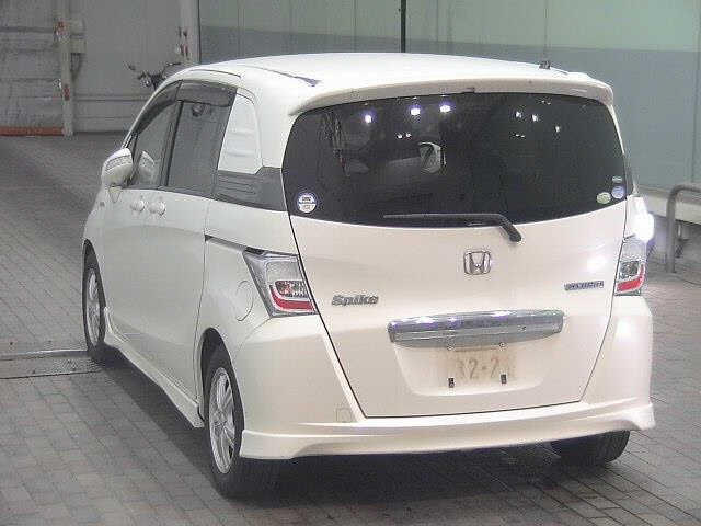 HONDA FREED 2012