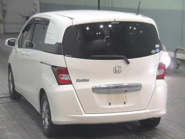 HONDA FREED 2012