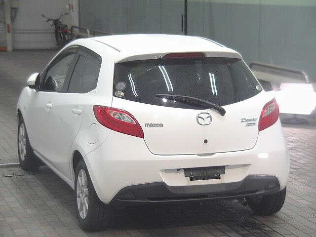 MAZDA DEMIO 2014