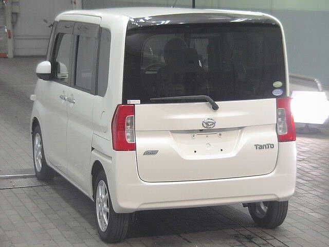 DAIHATSU TANTO 2014