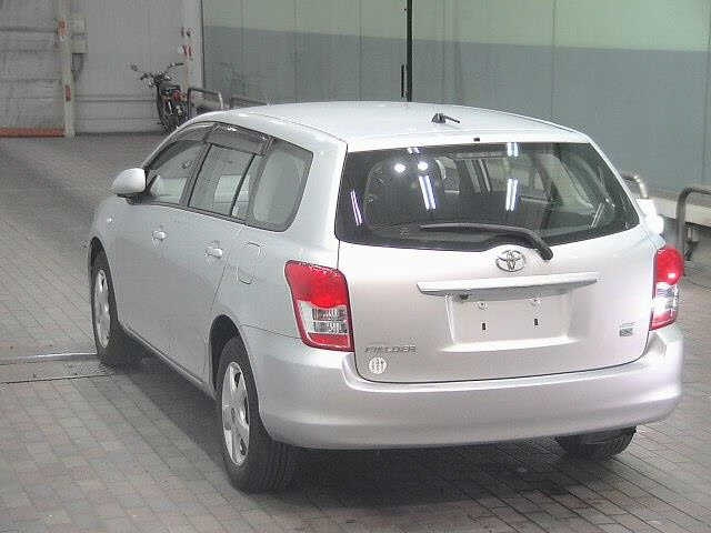 TOYOTA COROLLA FIELDER 2010
