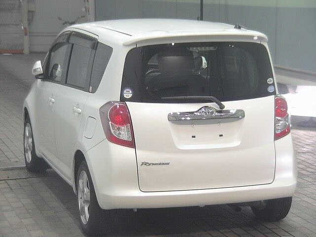 TOYOTA RACTIS 2010