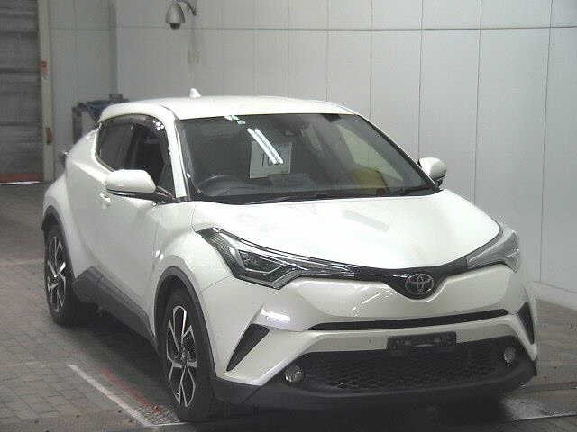 TOYOTA C-HR 2017