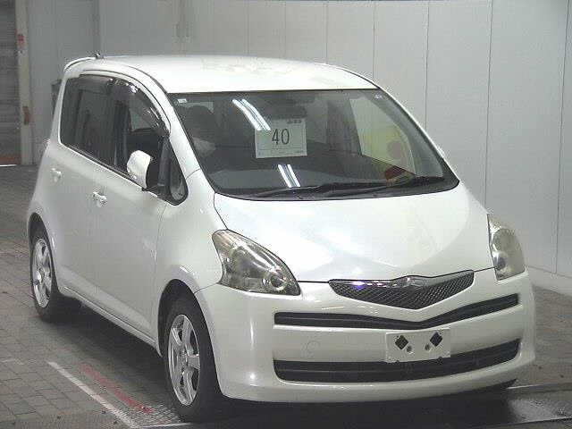 TOYOTA RACTIS 2010