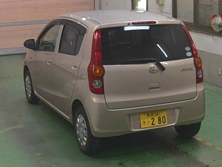 DAIHATSU MIRA 2010