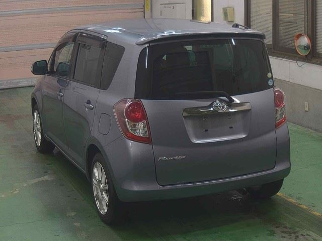 TOYOTA RACTIS 2010
