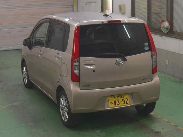 DAIHATSU MOVE 2013